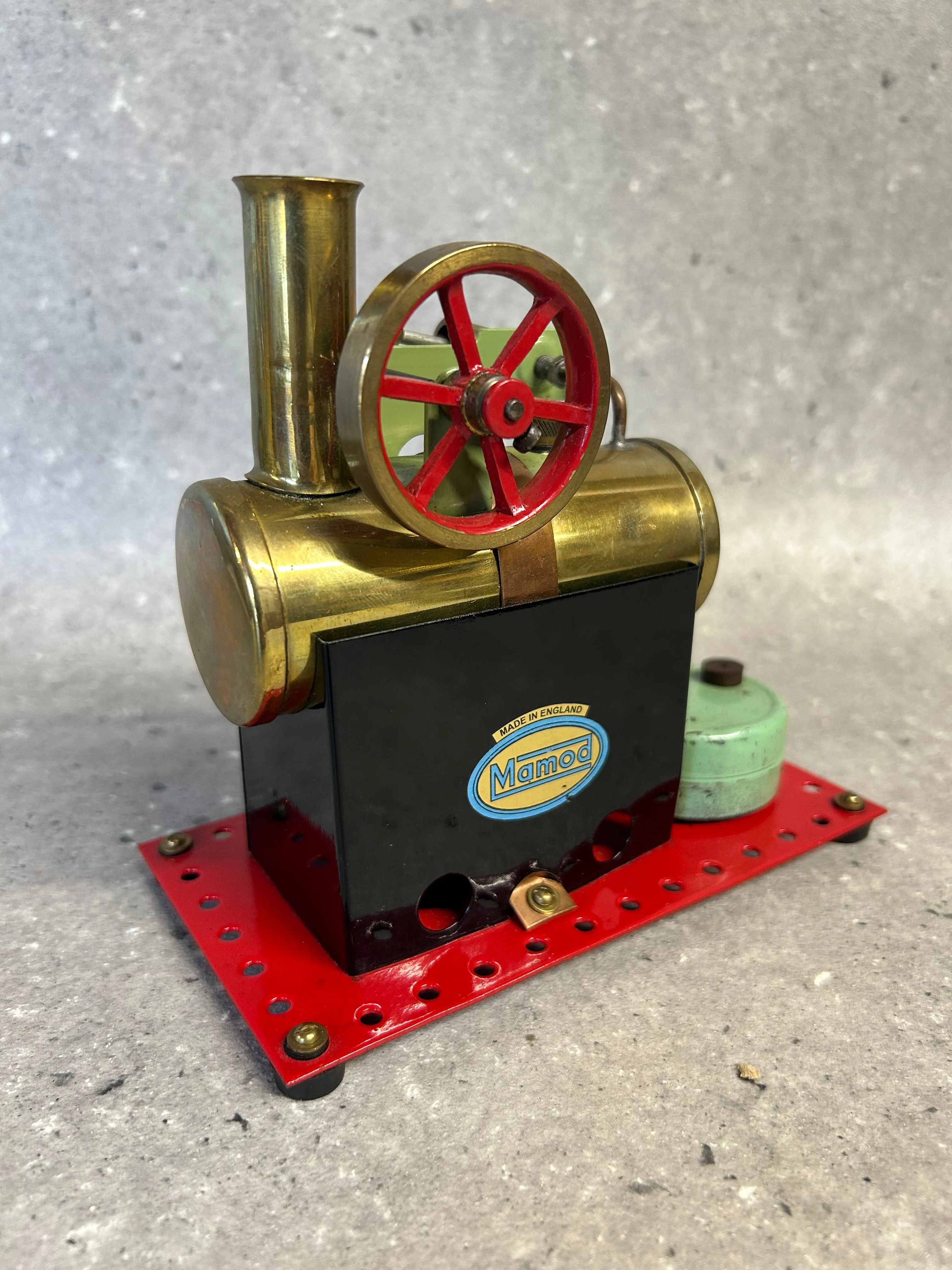 Early Mamod Minor (MM2) Brass Flywheel/ Flat-Base Stationary Engine - Image 3