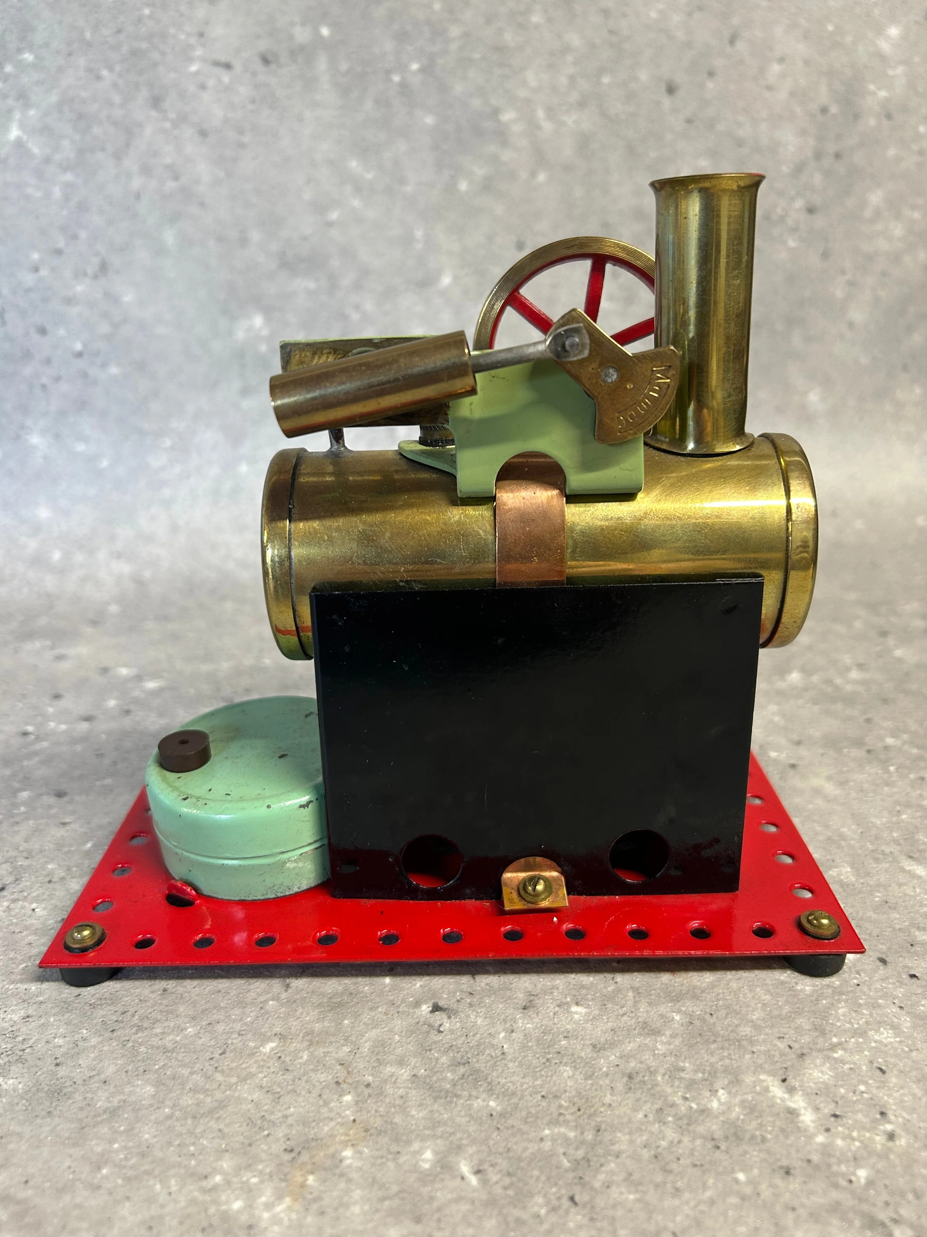 Early Mamod Minor (MM2) Brass Flywheel/ Flat-Base Stationary Engine - Image 8