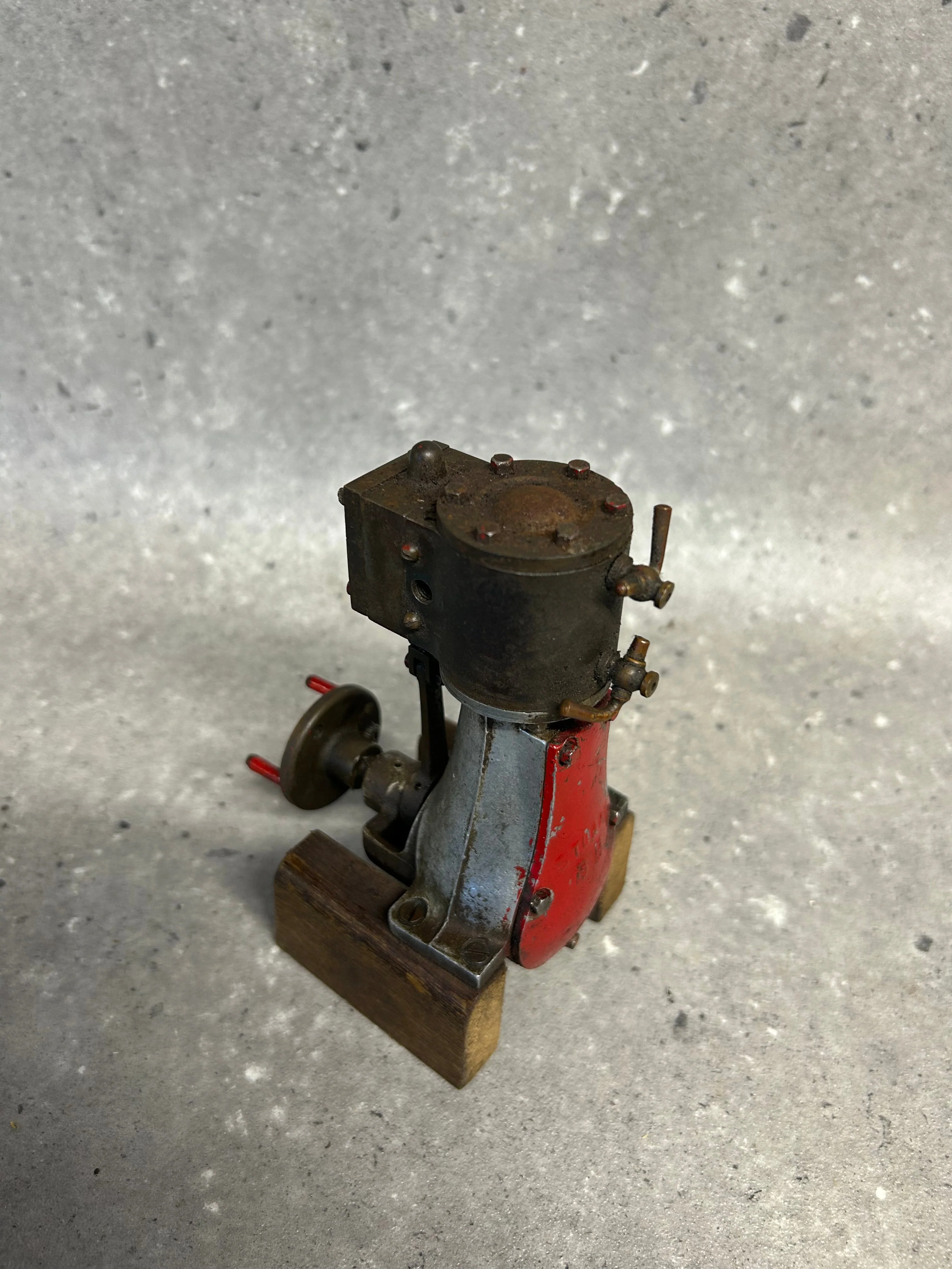 Stuart BB High Speed Marine Engine - Image 6