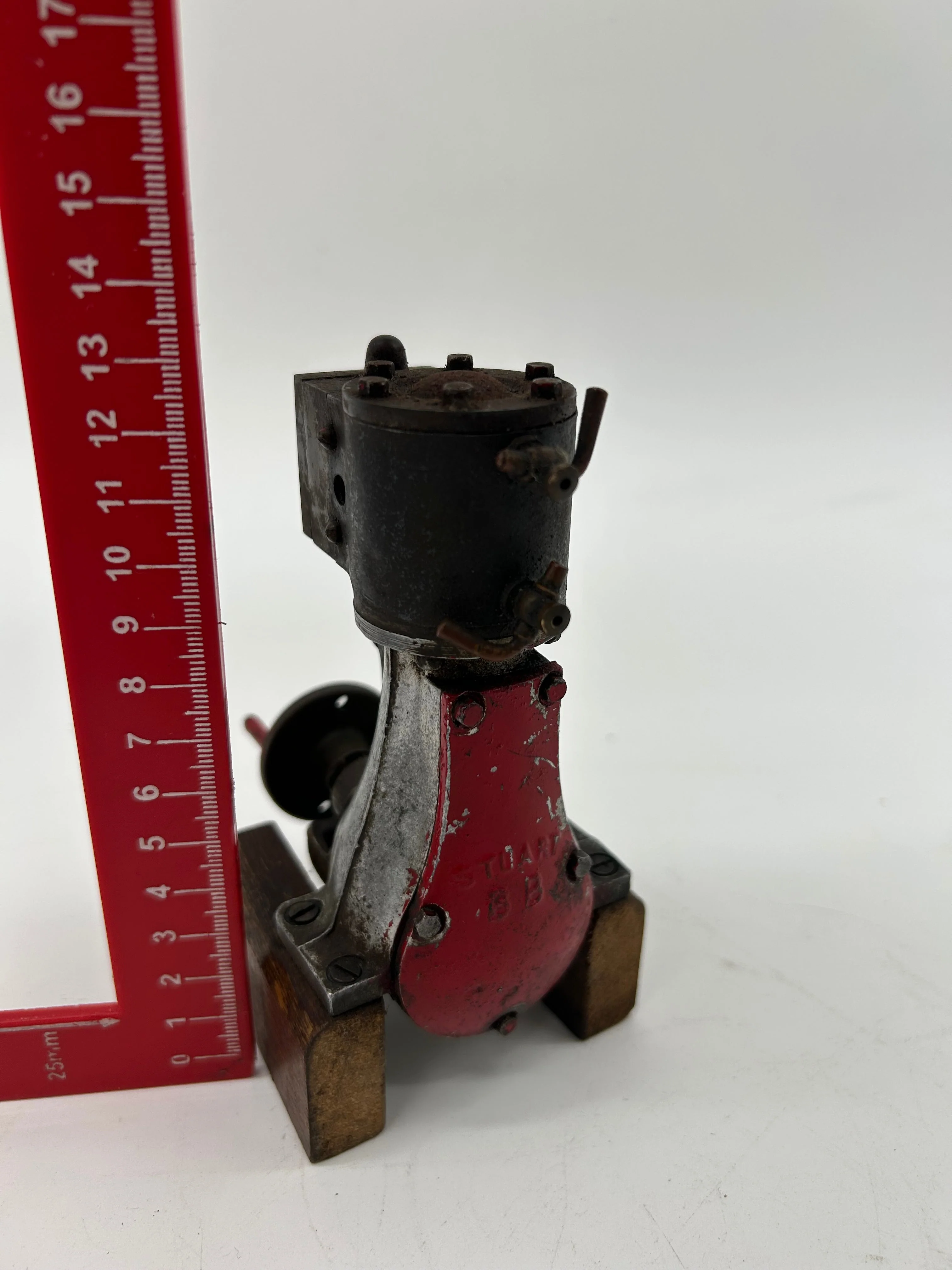 Stuart BB High Speed Marine Engine - Image 8