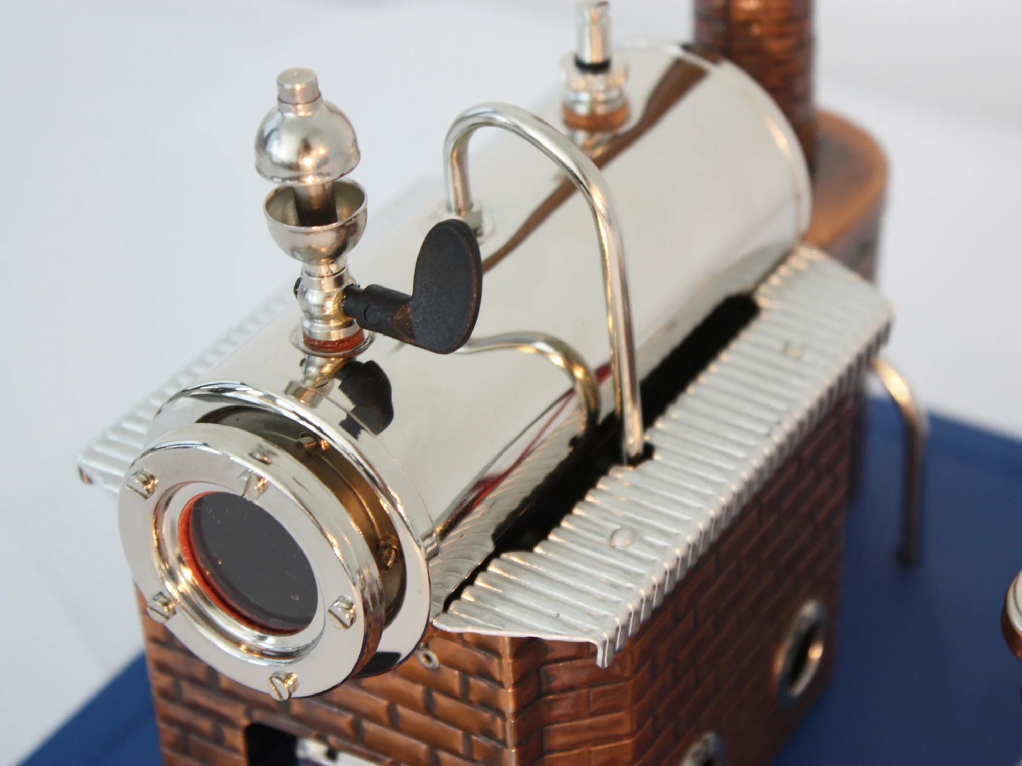 Wilesco D10 Stationary Steam Engine - Image 7