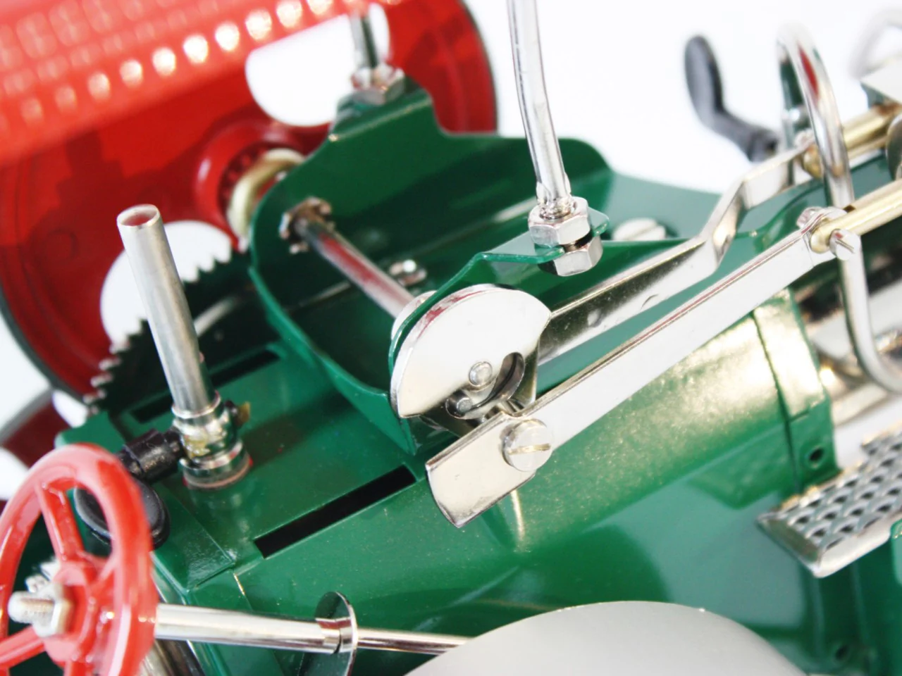 Wilesco D365 Steam Roller 'Old Smoky' Green - Image 8