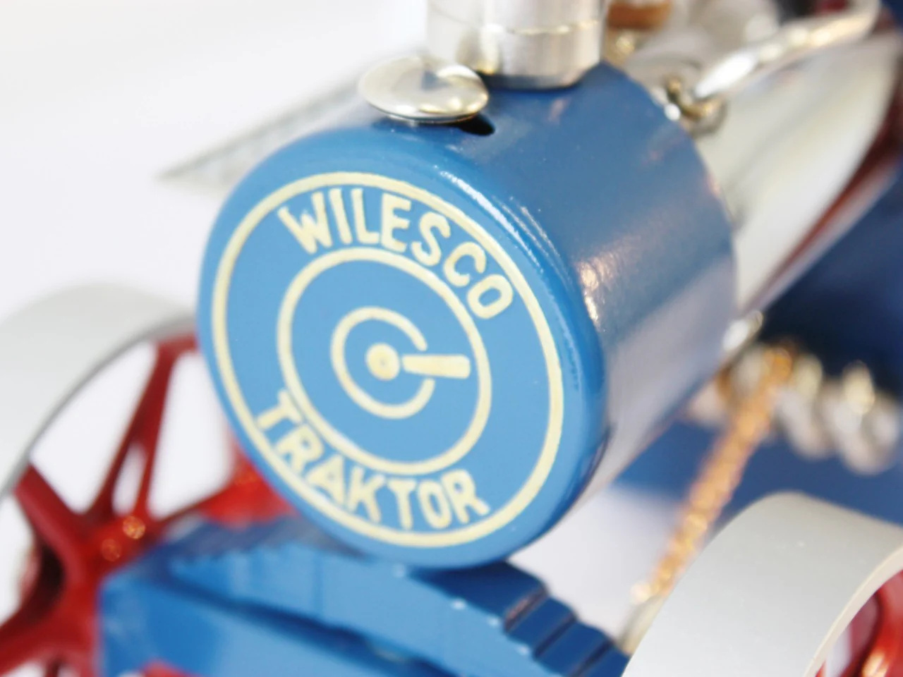 Wilesco D415 Steam Traction Engine Kit Blue/Red - Image 5